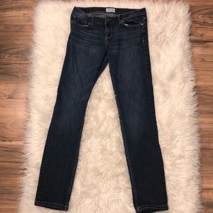 Aeropostale straight leg skinny jean